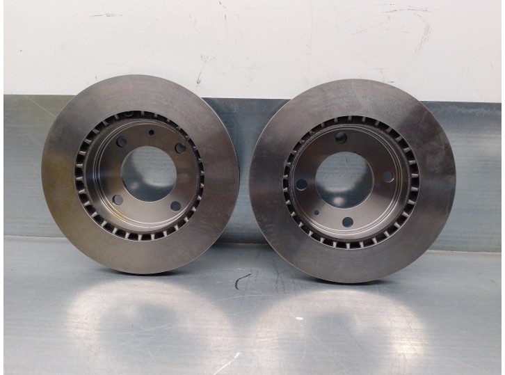 Recambio de disco freno delantero para ford fiesta berl./courier referencia OEM IAM 610610 6016461 TEKNO BRAKE