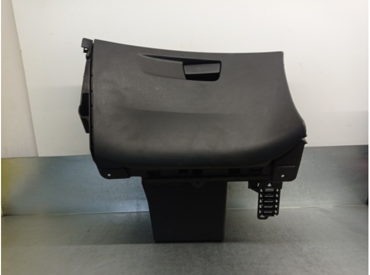 Recambio de guantera para citroën c4 picasso seduction referencia OEM IAM 9677842077 