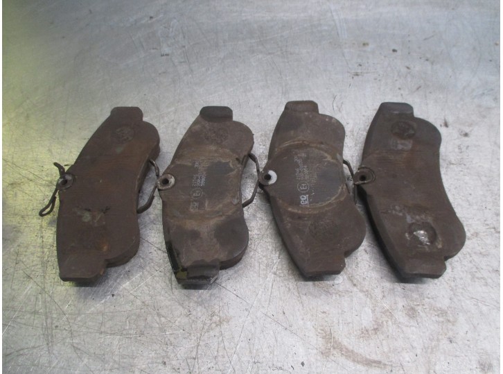 Recambio de pastillas de freno para nissan primera berlina (p11) gx referencia OEM IAM VALEO