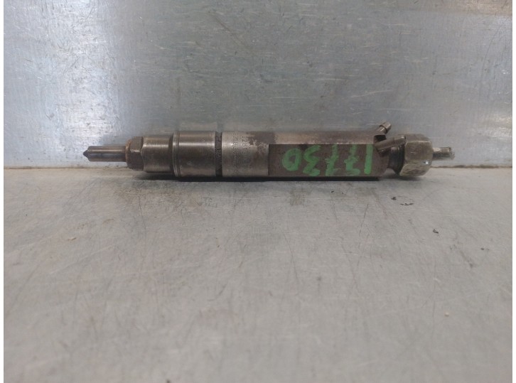 Recambio de inyector para bmw serie 3 berlina (e46) 2.0 16v diesel cat referencia OEM IAM 028130203F 0432193600 BOSCH