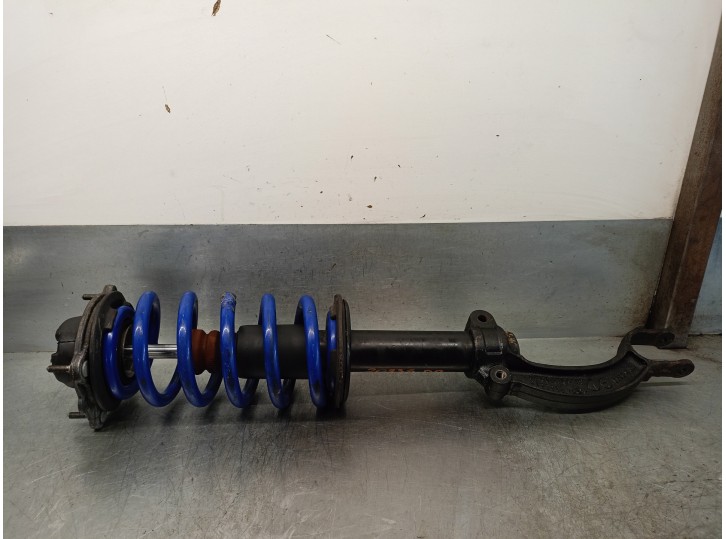 Replacement front right shock absorber for Audi A6 Avant (4G5) 3.0 V6 24V TDI OEM IAM reference 4G0413031Q 
