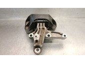 Replacement right engine mount for Renault Scénic IV (J9_) 1.5 dCi 110 OEM IAM reference 112848459R 113757824R 