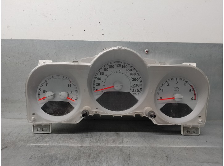 Replacement instrument cluster for Chrysler PT Cruiser (PT) 2.2 CRD CAT OEM IAM reference 05107631AK CR0033031K 