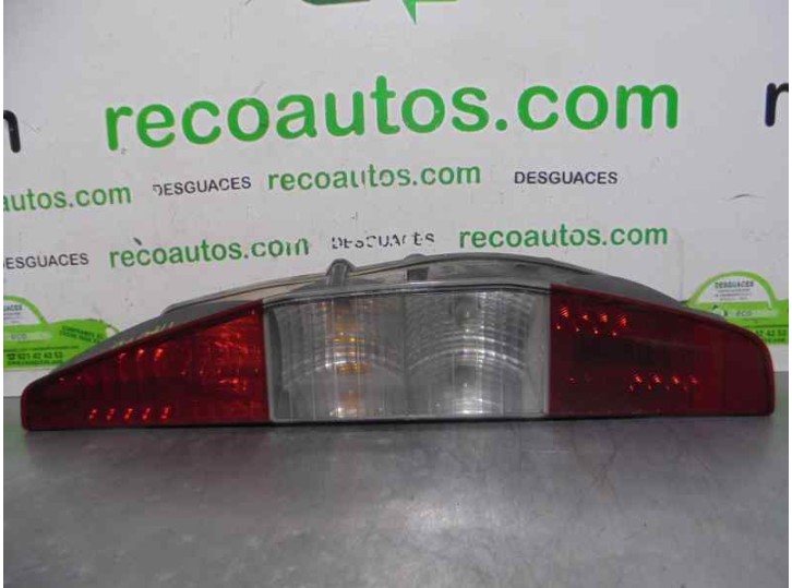 Replacement rear right tail light for Fiat Doblo Cargo (223) 1.9 JTD CAT OEM IAM reference 040600999000 40600748 