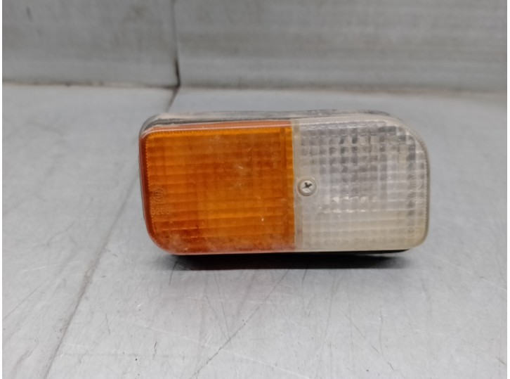 Recambio de piloto delantero derecho para renault r-4 f6a furgoneta referencia OEM IAM 7701366558 