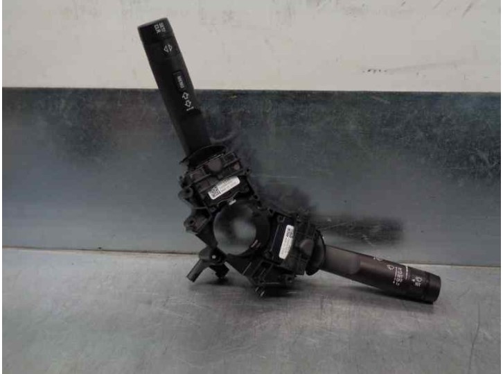 Recambio de mando luces para opel astra j gti 1.4 sedan p10 referencia OEM IAM 20941129 95433824 