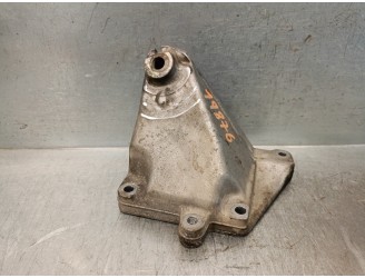 Replacement engine mount for Mercedes-Benz CLS-Class (W219) 3.5 V6 CAT OEM IAM reference A2722231604 