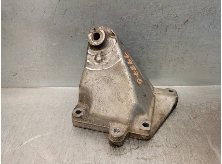Recambio de soporte motor para mercedes-benz clase cls (w219) 3.5 v6 cat referencia OEM IAM A2722231604 