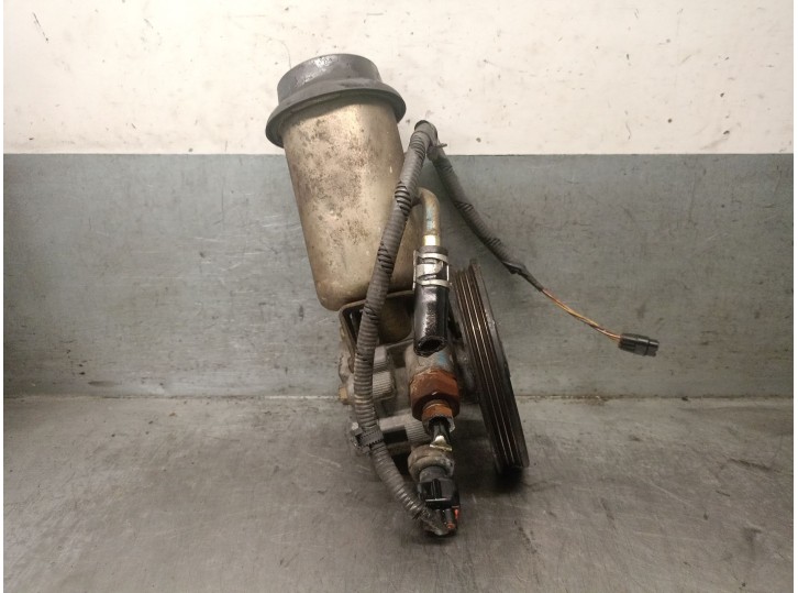 Recambio de bomba servodireccion para toyota yaris (ncp1/nlp1/scp1) 1.3 16v cat referencia OEM IAM 4431052020 4431052020 