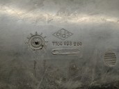 Recambio de molduras delanteras para renault r-4 f6a furgoneta referencia OEM IAM 7700623250  