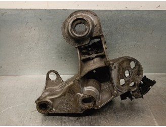 Recambio de soporte motor derecho para audi a4 berlina (8ec) 2.0 tdi referencia OEM IAM 8E0199352F  