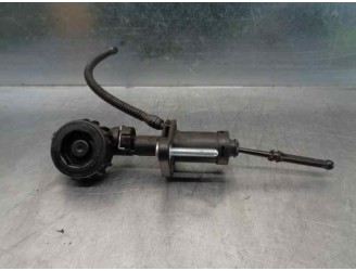 Recambio de bomba embrague para opel astra j gti 1.4 sedan p10 referencia OEM IAM 55561915  