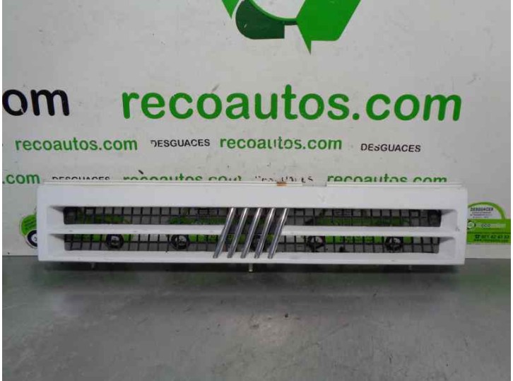 Recambio de rejilla delantera para fiat fiorino (255) 1.7 diesel referencia OEM IAM 0097617108  