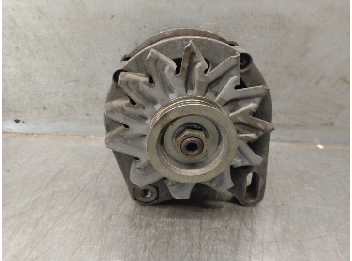 Recambio de alternador para lancia y10 1.1 cat referencia OEM IAM 7713141 0120488274 BOSCH