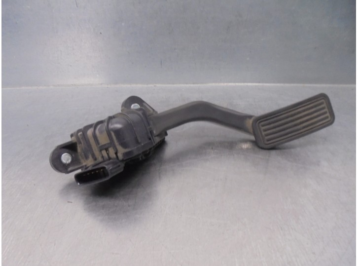 Recambio de potenciometro pedal para mazda 6 berlina (gg) 2.0 diesel cat referencia OEM IAM 1988003400 GR1L41600A 