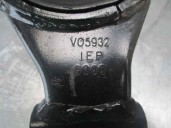 Recambio de soporte motor trasero para opel insignia berlina 2.0 cdti cat referencia OEM IAM 13228303 