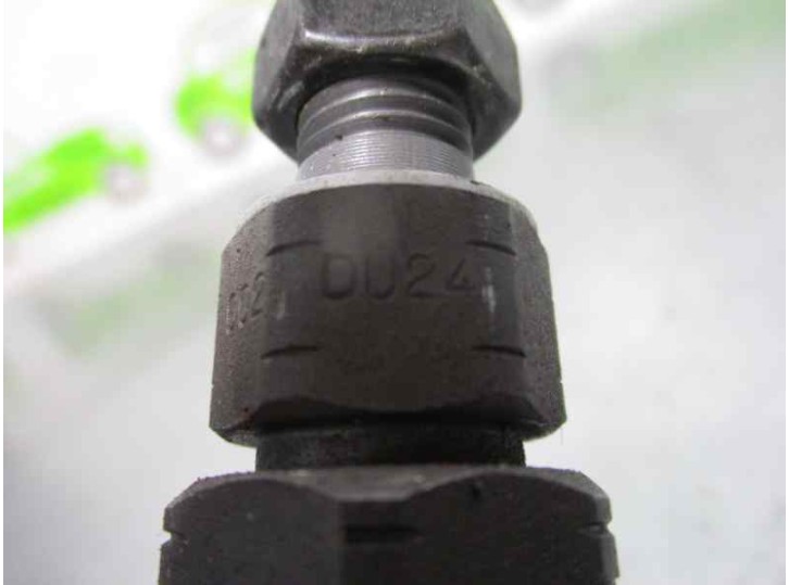 Replacement injector for Hyundai H 1 2.5 turbodiesel OEM IAM reference 002EU03 002DU24 LUCAS