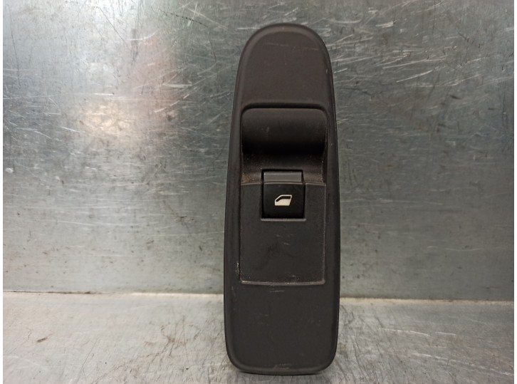 Recambio de mando elevalunas delantero derecho para citroën c4 grand picasso exclusive referencia OEM IAM 96639377ZD  