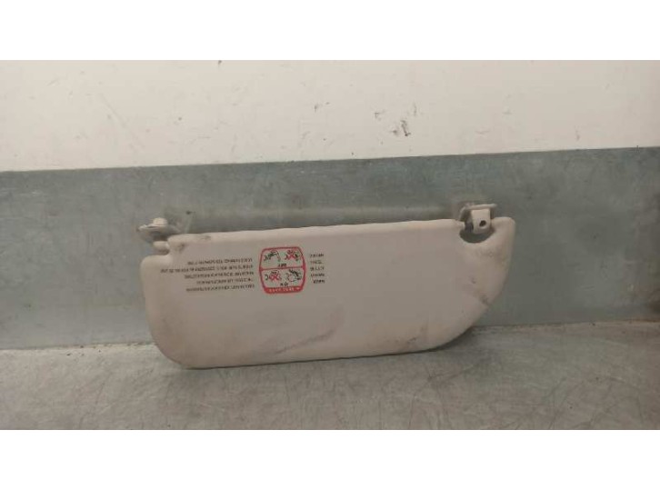 Recambio de parasol derecho para peugeot 106 (s2) max referencia OEM IAM 8116P2 
