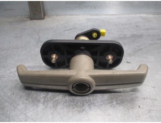 Recambio de maneta interior trasera izquierda para ssangyong kyron 2.0 referencia OEM IAM 7143109000EAN  DE PORTÓN