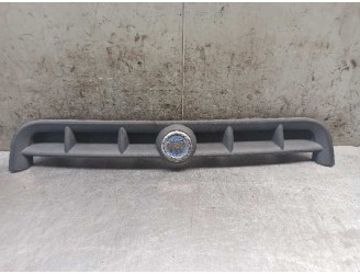 Recambio de rejilla delantera para fiat doblo cargo (223) 1.9 diesel cat referencia OEM IAM 735268388  