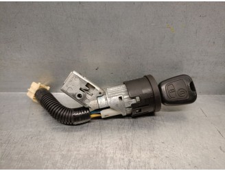 Replacement ignition switch for Citroën C1 (PM_, PN_) 1.0 OEM IAM reference 6160A0 6160A0 73678312 VALEO