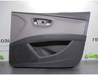 Recambio de guarnecido puerta delantera derecha para seat leon (5f1) 1.6 tdi referencia OEM IAM 5F4867132  