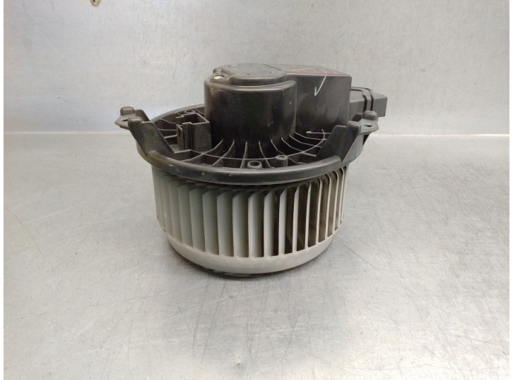 Recambio de motor calefaccion para dodge journey 2.0 16v crd cat referencia OEM IAM AY2727005011 5191345AA VALEO