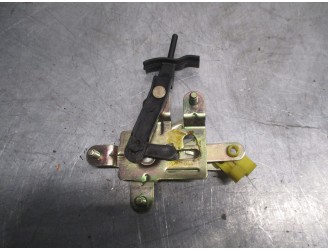 Recambio de cerradura maletero / porton para ssangyong kyron 2.0 referencia OEM IAM 7141009001  5 PUERTAS