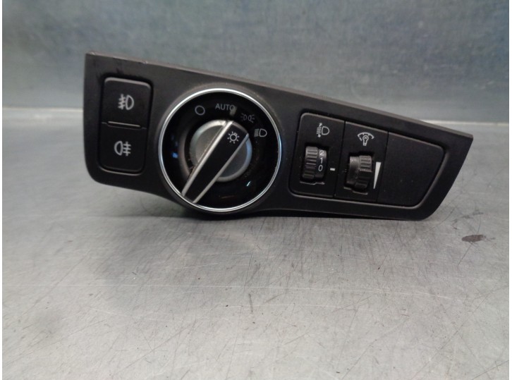 Recambio de mando luces salpicadero para hyundai i40 cw 1.7 crdi cat referencia OEM IAM 933003Z100  