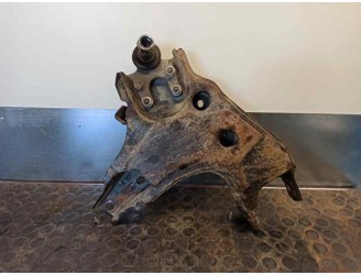 Recambio de brazo suspension inferior delantero derecho para nissan terrano/terrano.ii (r20) 2.7 turbodiesel referencia OEM IAM 