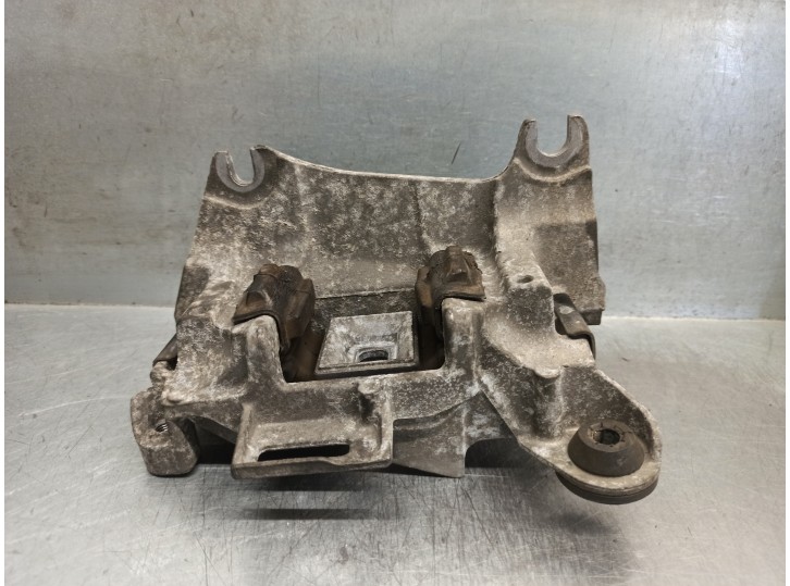 Replacement left engine mount for Renault Scenic III 1.5 dCi Diesel OEM IAM reference 112200014R 
