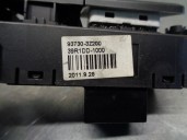 Replacement right seat control for Hyundai i40 CW 1.7 CRDi cat OEM IAM reference 937303Z200 