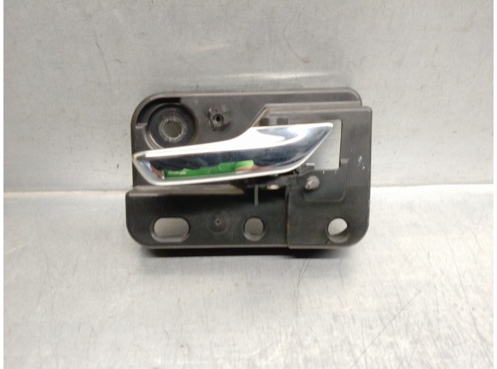 Replacement rear right interior door handle for Dodge Journey 2.0 16V CRD Cat OEM IAM reference 96209910 5 DOORS