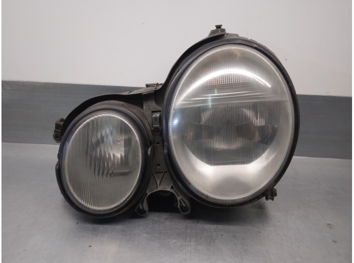 Recambio de faro izquierdo para mercedes-benz clase e (w210) berlina 2.6 cat referencia OEM IAM A2108203961 4 PUERTAS