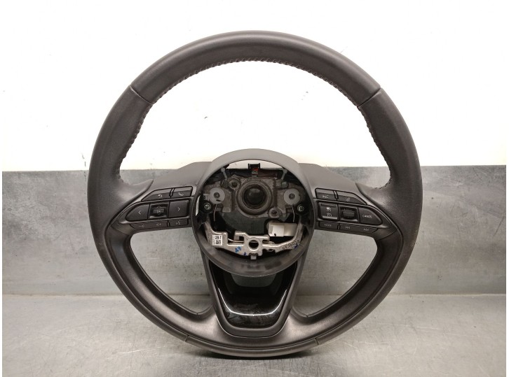 Recambio de volante para toyota yaris (_p21_, _pa1_, _ph1_) 1.5 hybrid (mxph10) referencia OEM IAM 45100K0140C1 45100K0140C1 