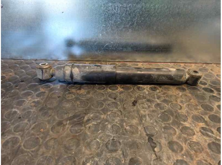 Recambio de amortiguador trasero derecho para renault kangoo (f/kc0) 1.4 referencia OEM IAM 8200029306A  