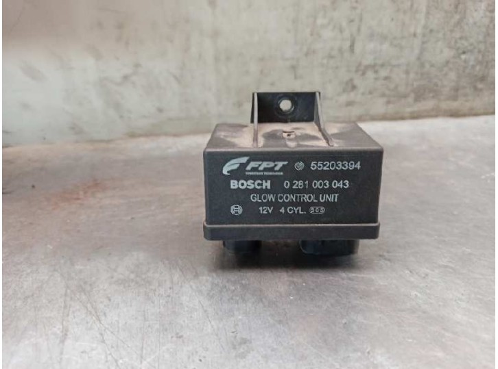 Recambio de caja precalentamiento para fiat bravo (198) 1.6 jtdm 16v referencia OEM IAM 55203394 0281003043 BOSCH