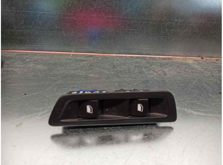 Recambio de mando elevalunas delantero derecho para citroën c-elysée exclusive referencia OEM IAM 9674559077 