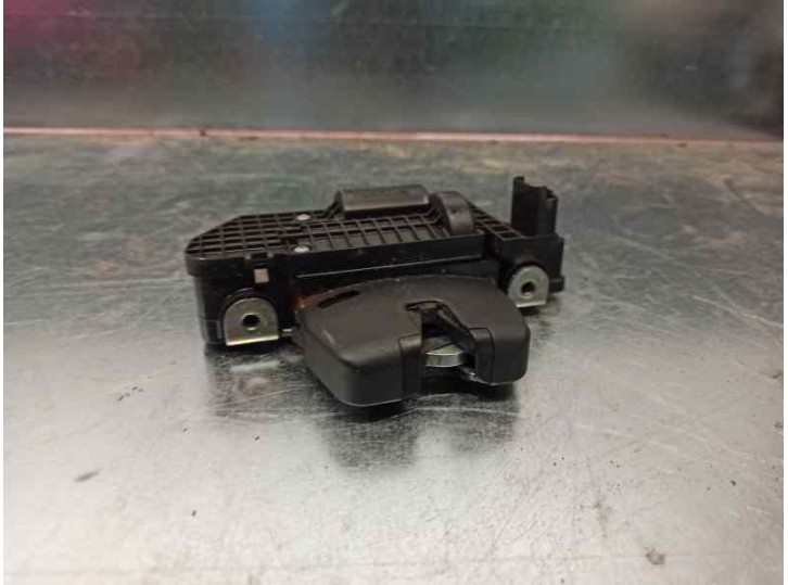 Recambio de cerradura maletero / porton para citroën c-elysée exclusive referencia OEM IAM 9151487499H 3 PINES 4 PUERTAS