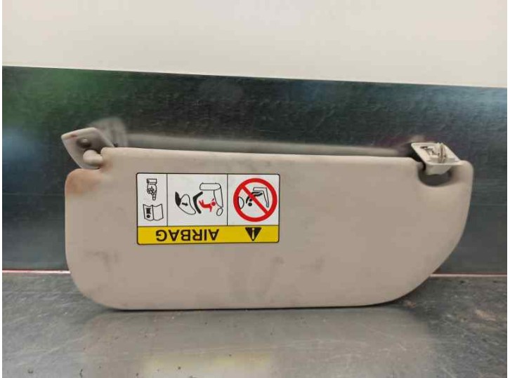 Recambio de parasol derecho para citroën c-elysée exclusive referencia OEM IAM 98000905BJ 