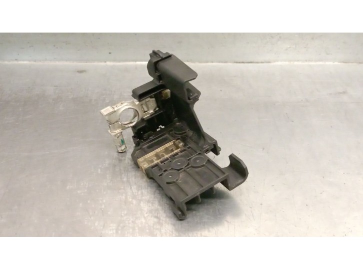 Replacement relay / fuse box for Honda HR-V (RU) 1.5 (RU1) OEM IAM reference SPSGF35 