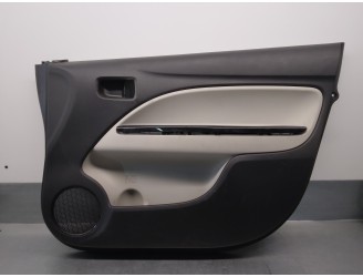 Recambio de guarnecido puerta delantera derecha para mitsubishi space star (a00) 1.2 referencia OEM IAM 7221C926  