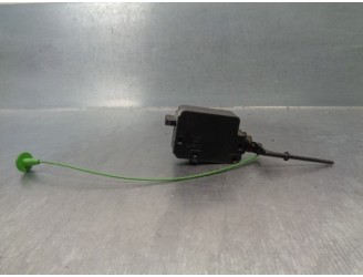 Recambio de motor tapa deposito combustible para bmw serie 7 (e65/e66) 3.0 turbodiesel cat referencia OEM IAM 67118381522  