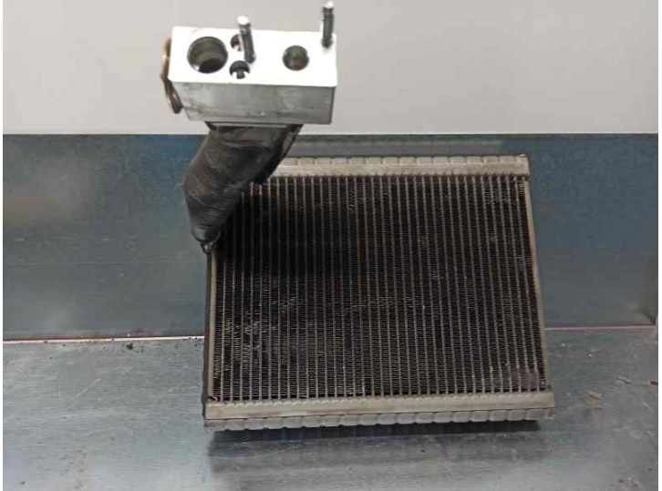 Recambio de evaporador aire acondicionado para citroën c-elysée exclusive referencia OEM IAM T08B8360 