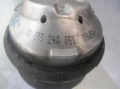 Replacement left engine mount for Mercedes-Benz CLK-Class (W208) Coupe 230 Compressor (208.347) OEM IAM reference 203240