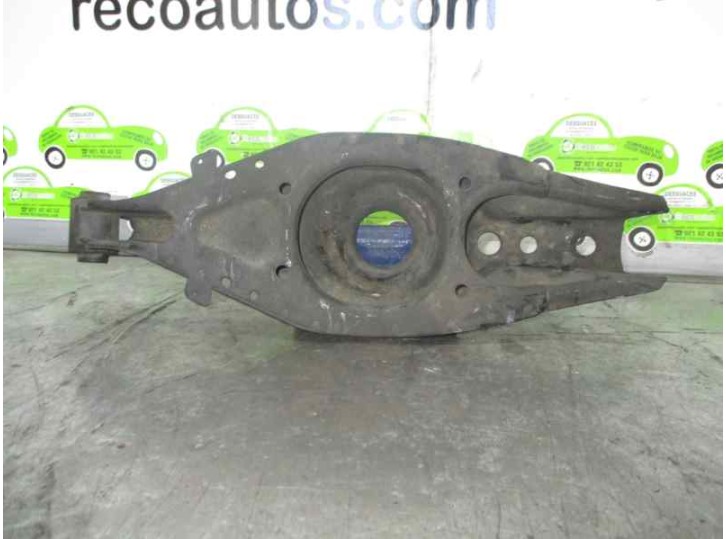 Recambio de brazo suspension inferior trasero derecho para ssangyong rodius 2.0 td cat referencia OEM IAM 