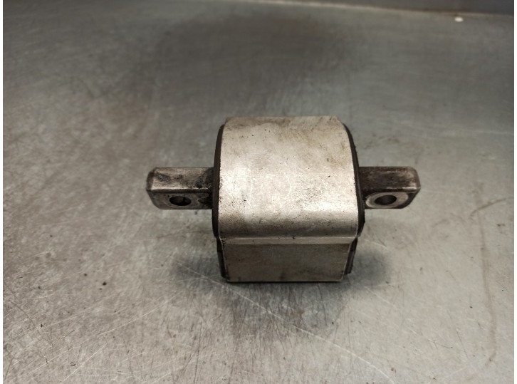 Recambio de soporte motor trasero para mercedes-benz clase c (w202) berlina 1.8 16v cat referencia OEM IAM A1402401718 