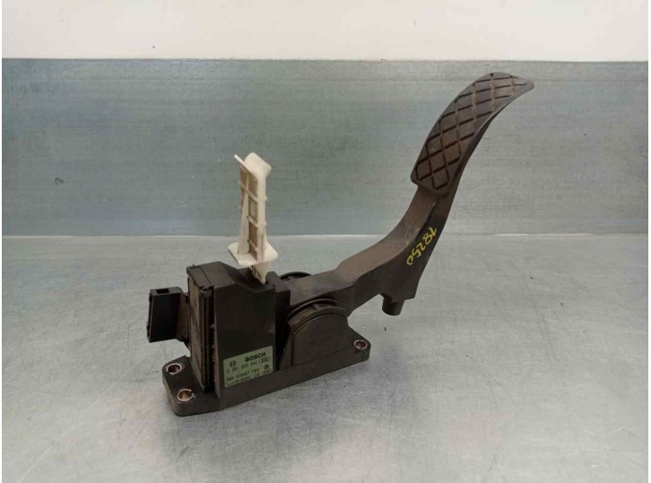 Recambio de potenciometro pedal para seat toledo (1m2) 1.9 tdi referencia OEM IAM 1J1721503K 0281002342 BOSCH