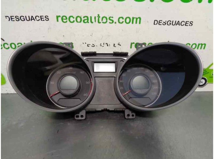 Recambio de cuadro instrumentos para hyundai ix35 1.7 crdi cat referencia OEM IAM 940032Y290 